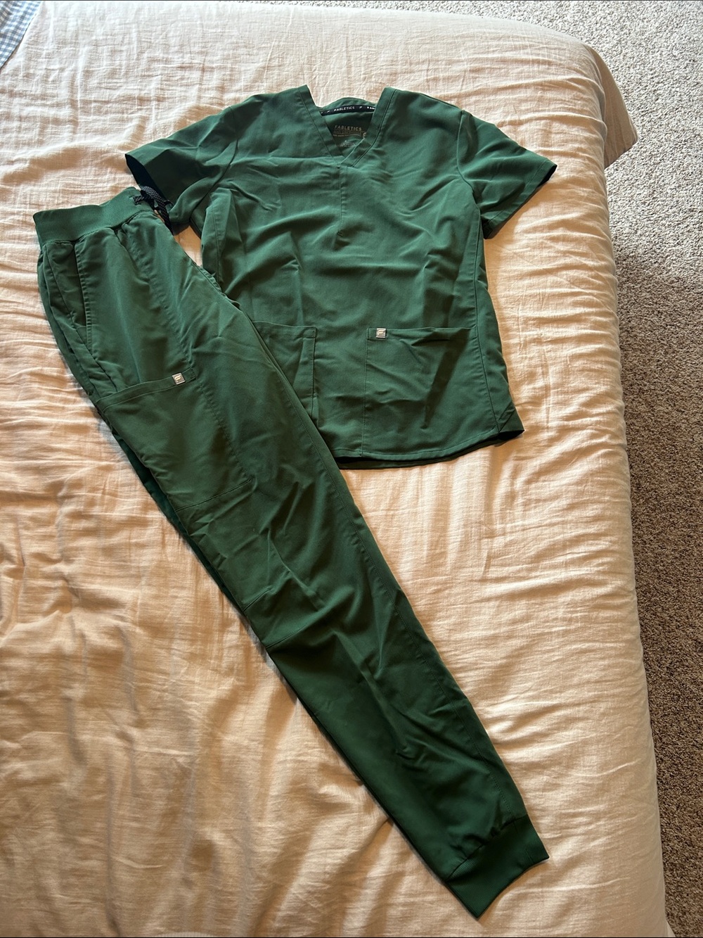 Fabletics Women's Dark Green V‑Neck Scrub Top & Jogger Set